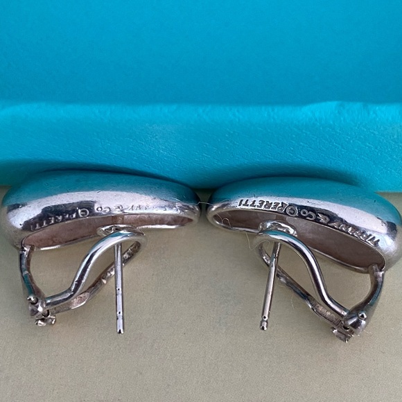 Authentic Tiffany & Co Elsa Peretti Bean Omega Back Stud Earring. Exquisite - Picture 7 of 17